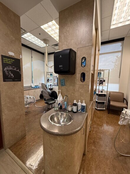 More Photos Of 905 W 124th Ave, Westminster Medical For Lease