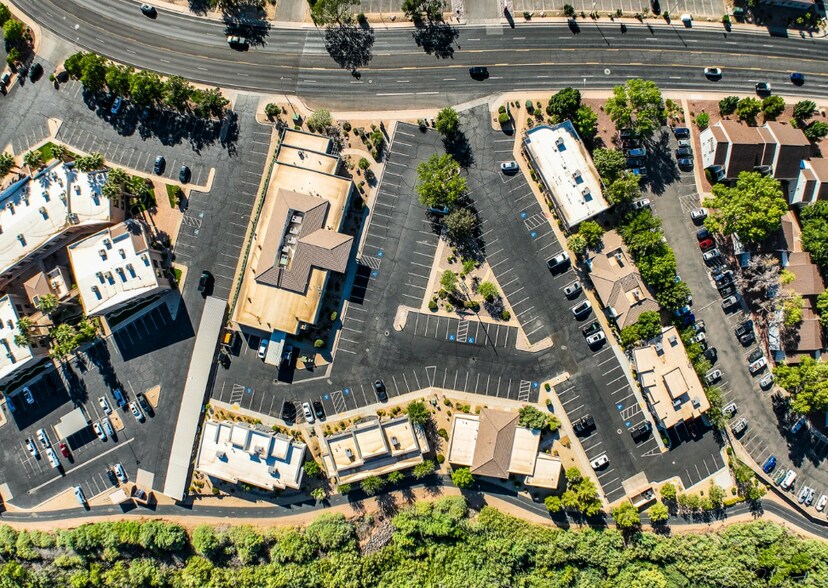 More Photos Of 368 E Riverside Dr, St George Medical For Sale