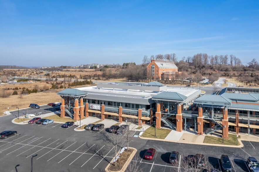 More Photos Of 44921 George Washington Blvd, Ashburn Office For Lease