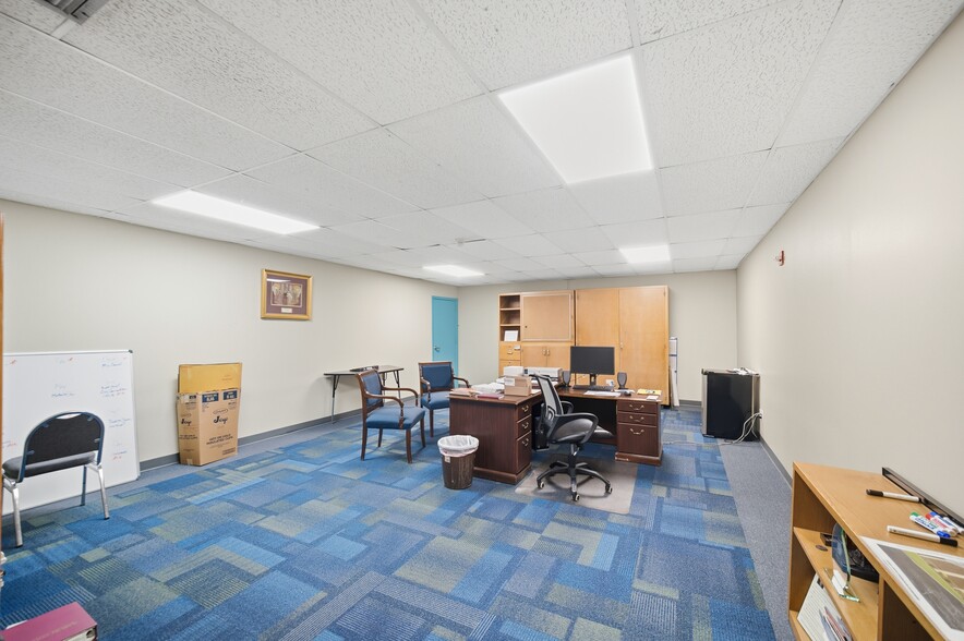 More Photos Of 14400 Northwest Fwy, Houston Religious Facility For Sale