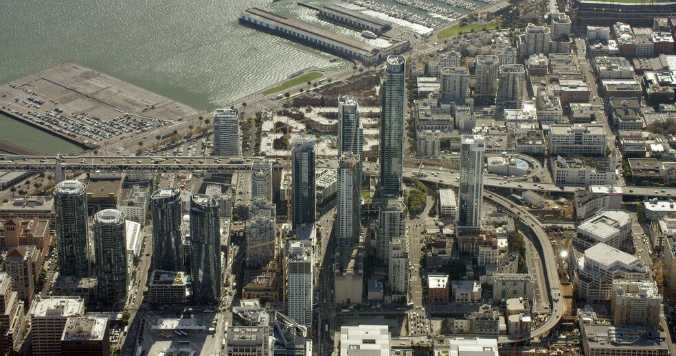 More Photos Of 399 Fremont St, San Francisco Apartments For Lease