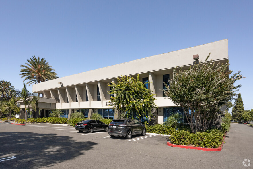 Primary Photo Of 1400 Reynolds Ave, Irvine Medical For Lease