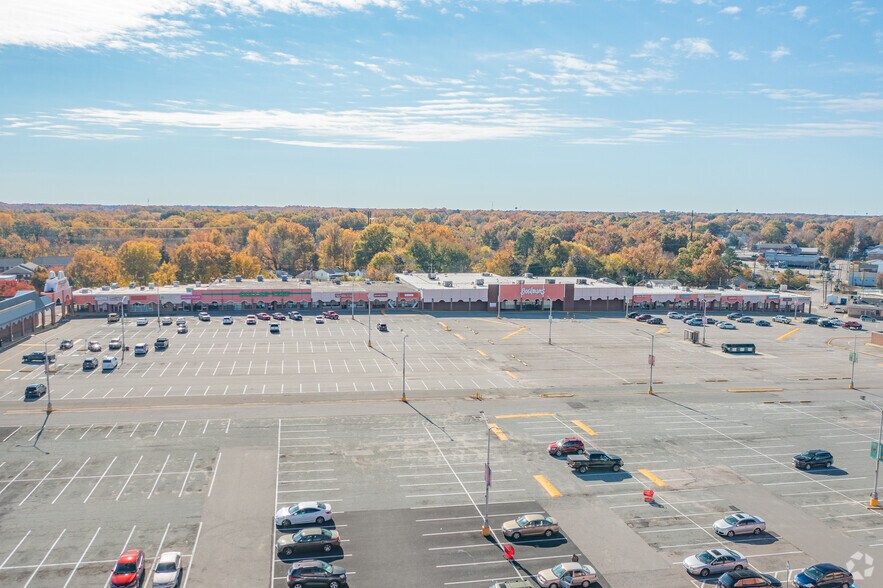 More Photos Of 100-404 Cavalier Sq, Hopewell Unknown For Lease