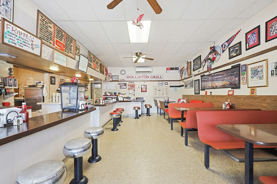 More Photos Of 800 Washington St, Holliston Storefront Retail Residential For Sale