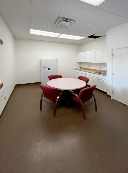 More Photos Of 5065 E Elliot Rd, Phoenix Bank For Sale