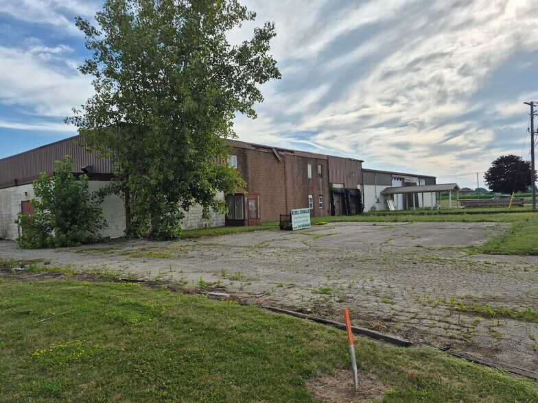 Primary Photo Of 64 Garnet St, Wallaceburg Industrial For Sale