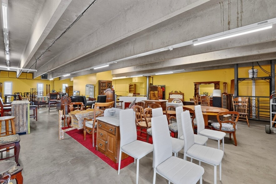 More Photos Of 2906 4th St NW, Albuquerque Warehouse For Sale
