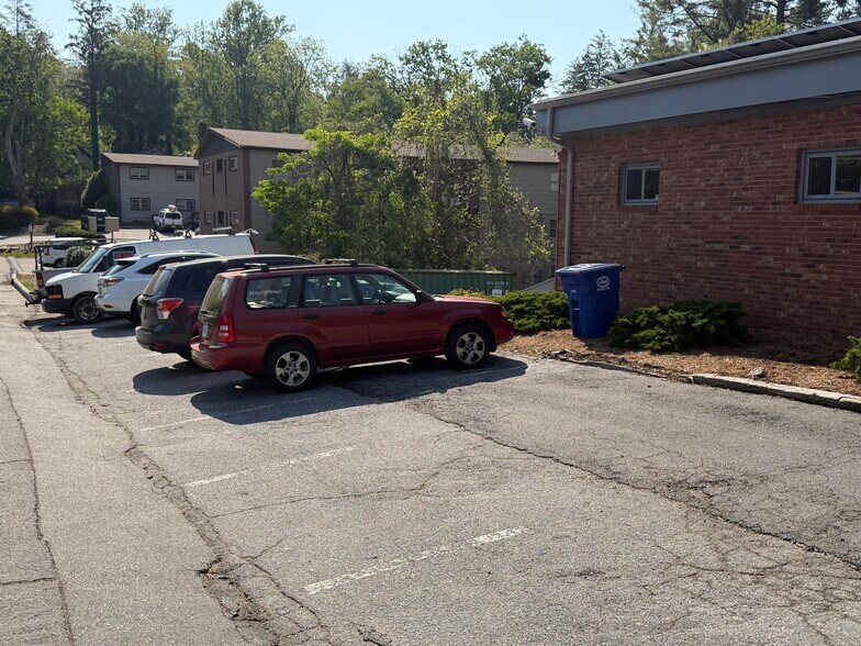 More Photos Of 573 Merrimon Ave, Asheville Medical For Lease