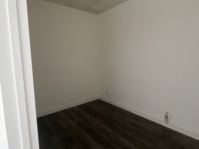 More Photos Of 16060 Ventura Blvd, Encino Unknown For Lease