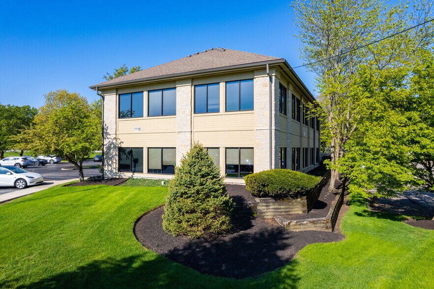 More Photos Of 7710 Olentangy River Rd, Columbus Office For Lease