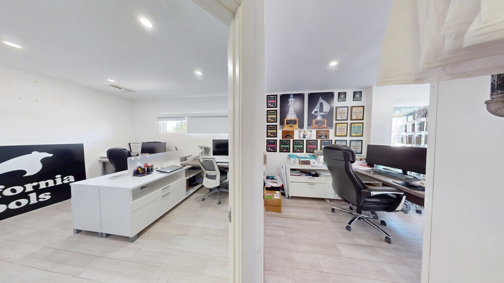 More Photos Of 438 N El Camino Real, San Clemente General Retail For Sale