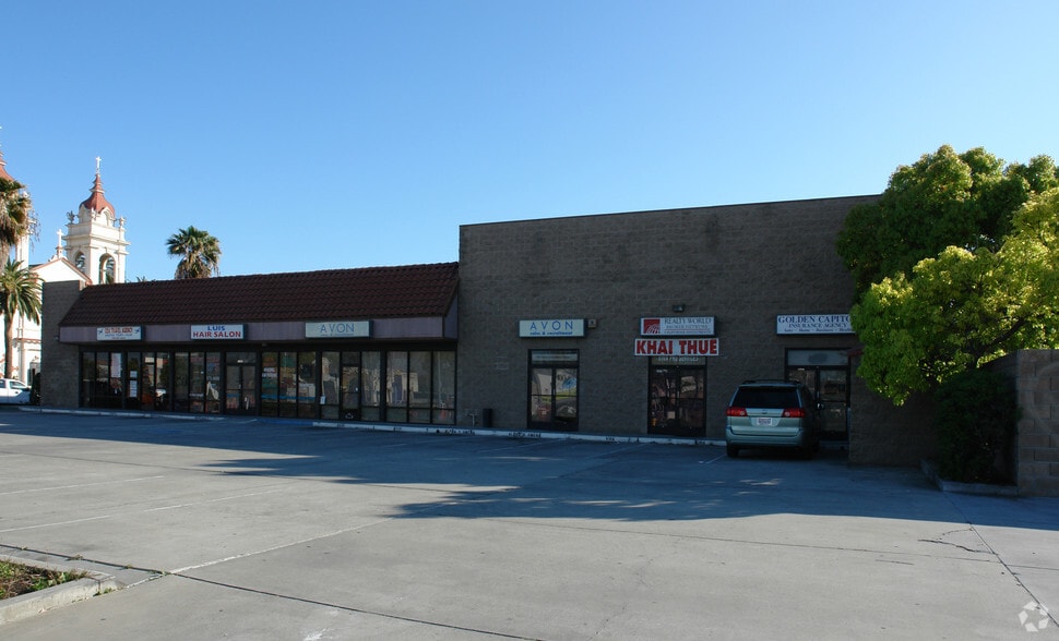 More Photos Of 1364-1370 E Santa Clara St, San Jose Storefront Retail Office For Lease