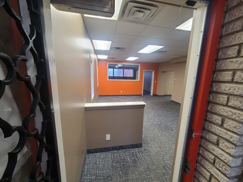 More Photos Of 2360 N Nevada Ave, Minneapolis Warehouse For Sale