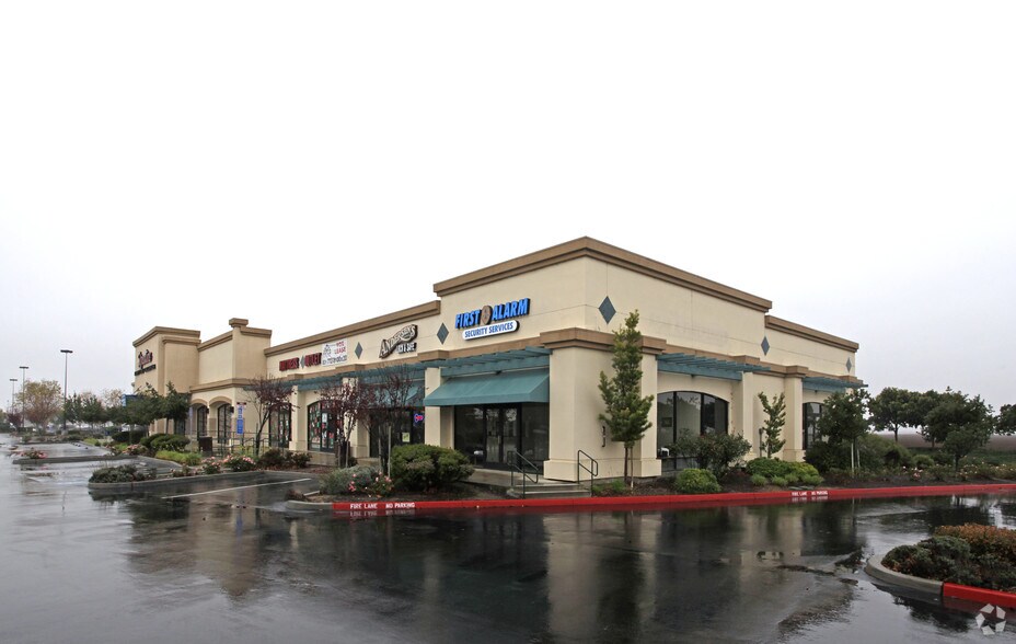 More Photos Of 1463-1473 N Davis Rd, Salinas Freestanding For Lease