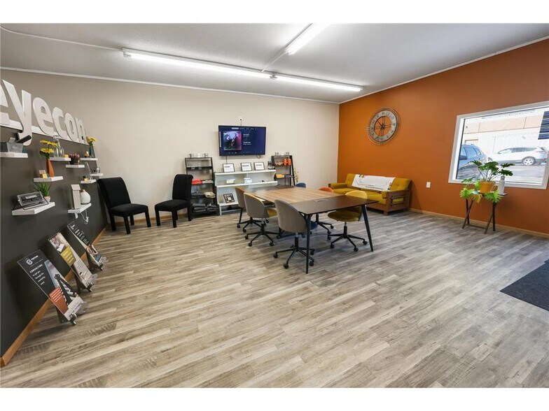 More Photos Of 32 32nd Ave S, Saint Cloud Office For Sale