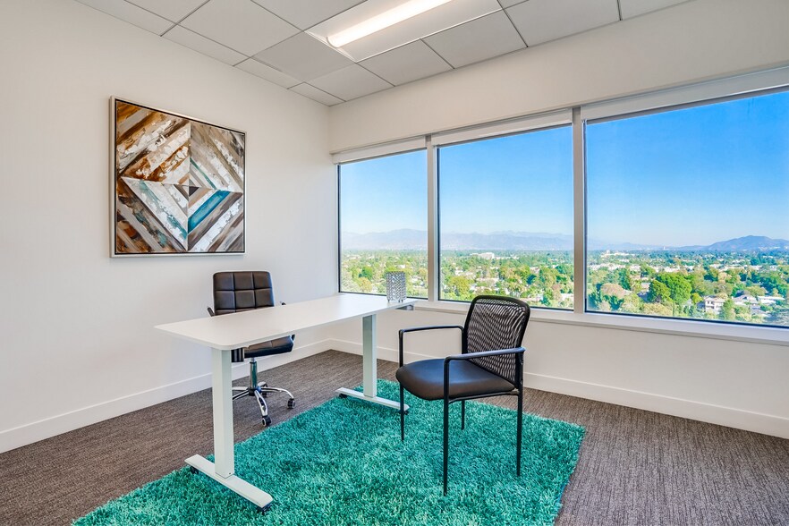 More Photos Of 15303 Ventura Blvd, Sherman Oaks Office For Lease