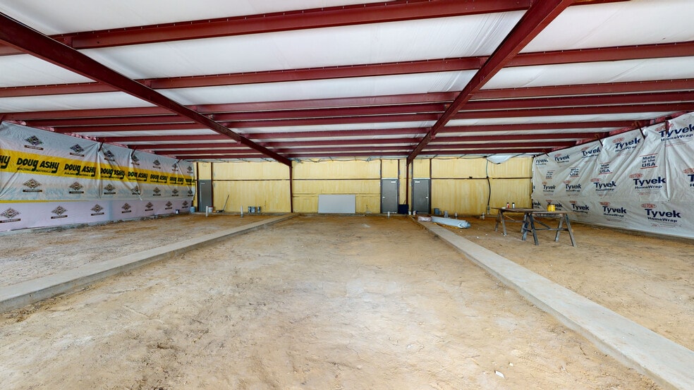 More Photos Of 5111 Common St, Lake Charles General Retail For Lease