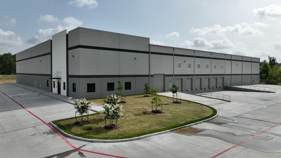 Primary Photo Of 17217 Aldine Westfield Rd, Houston Distribution For Sale