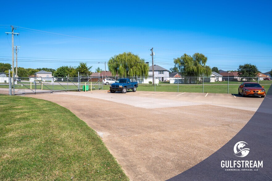 More Photos Of 5630 Airline Rd, Henderson Manufacturing For Lease