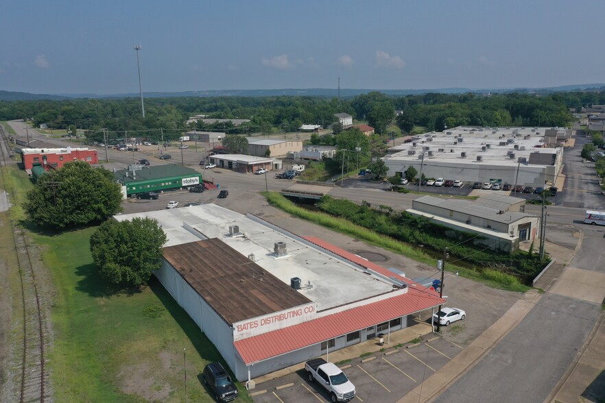 Primary Photo Of 301 N Commerce Ave, Russellville Warehouse For Sale