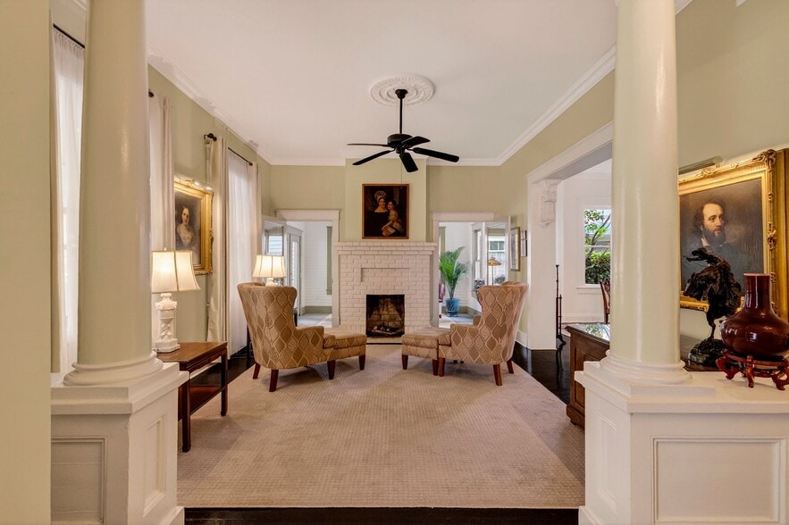 More Photos Of 107 E 35th St, Savannah Office For Sale