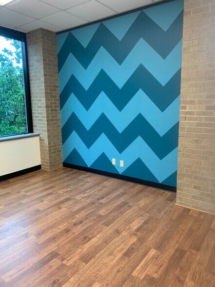 More Photos Of 9300 Jollyville Rd, Austin Office For Lease
