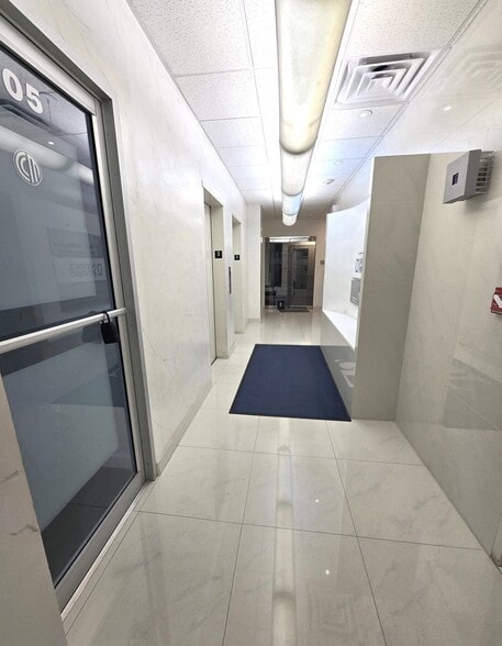 More Photos Of 31-19 Newtown Ave, Astoria Medical For Lease