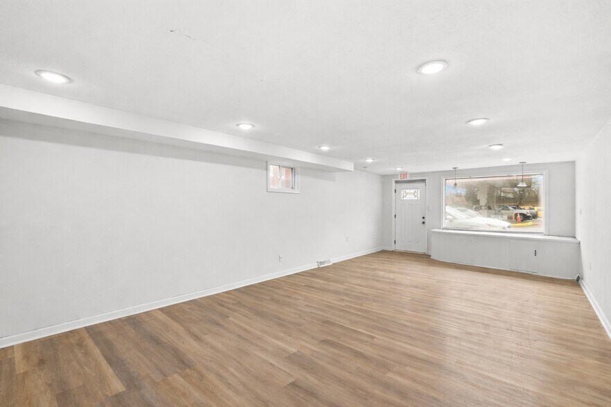 More Photos Of 1012-S S Main St, Culpeper Medical For Sale