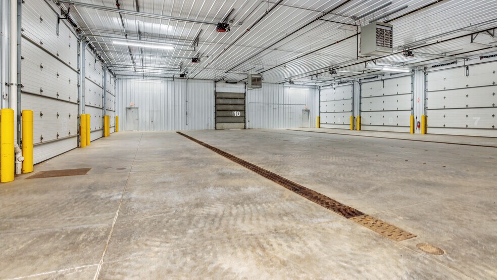 More Photos Of 1025 Pyle Dr, Kingsford Industrial For Sale