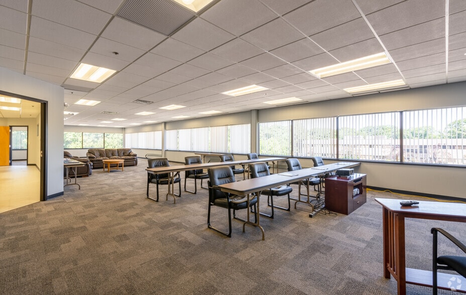 More Photos Of 700 Technology Park Dr, Billerica Unknown For Lease