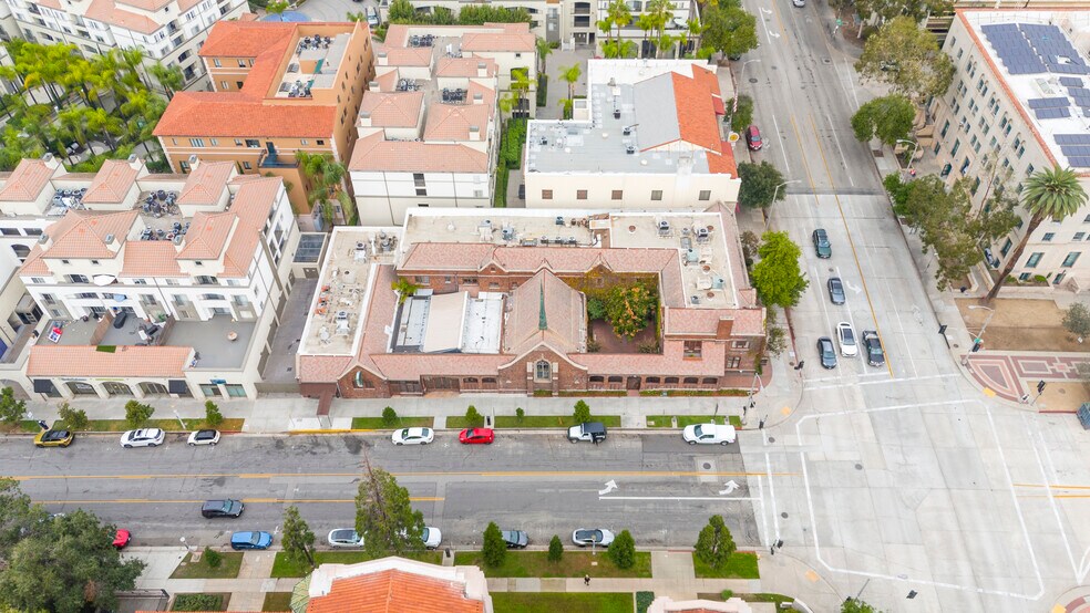 Primary Photo Of 95 N Marengo Ave, Pasadena Storefront Retail Office For Sale