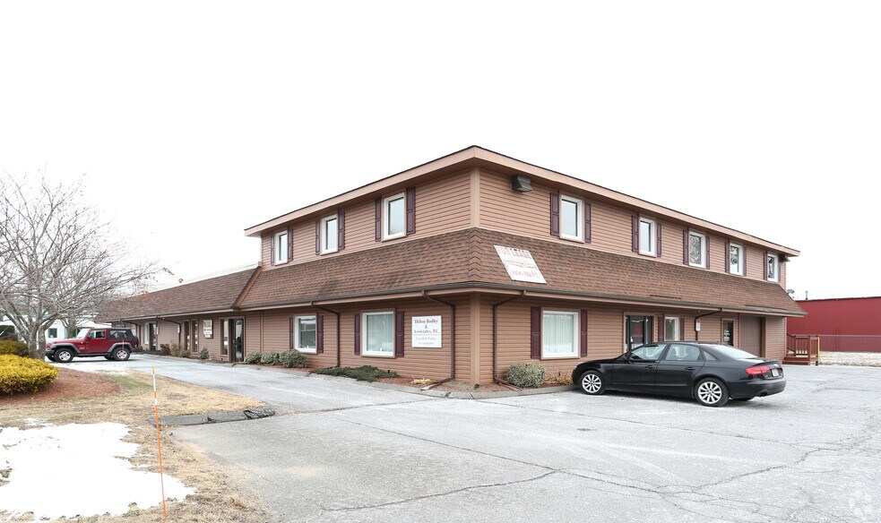 More Photos Of 63 Myron St, West Springfield Freestanding For Lease