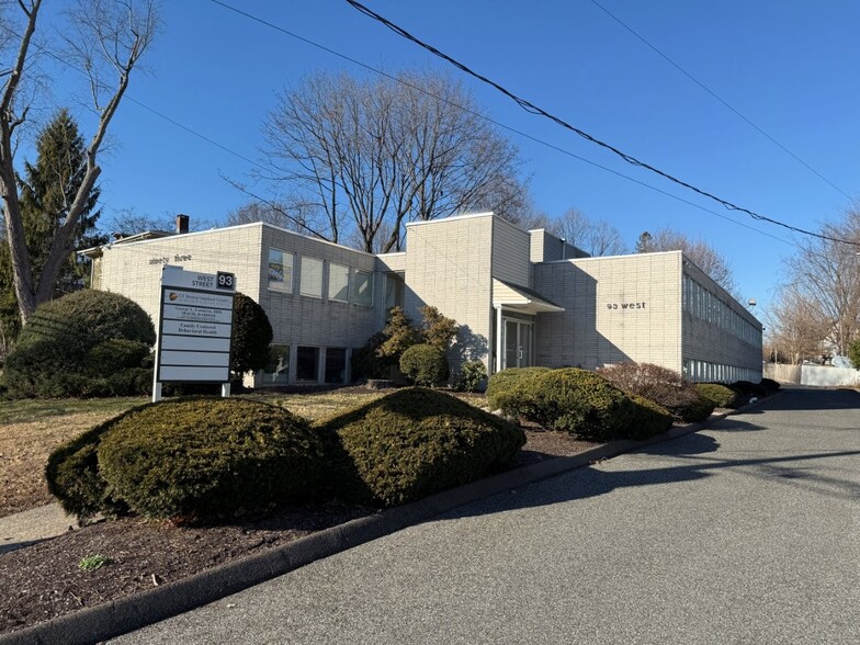 Primary Photo Of 93 West St, Danbury Medical For Sale