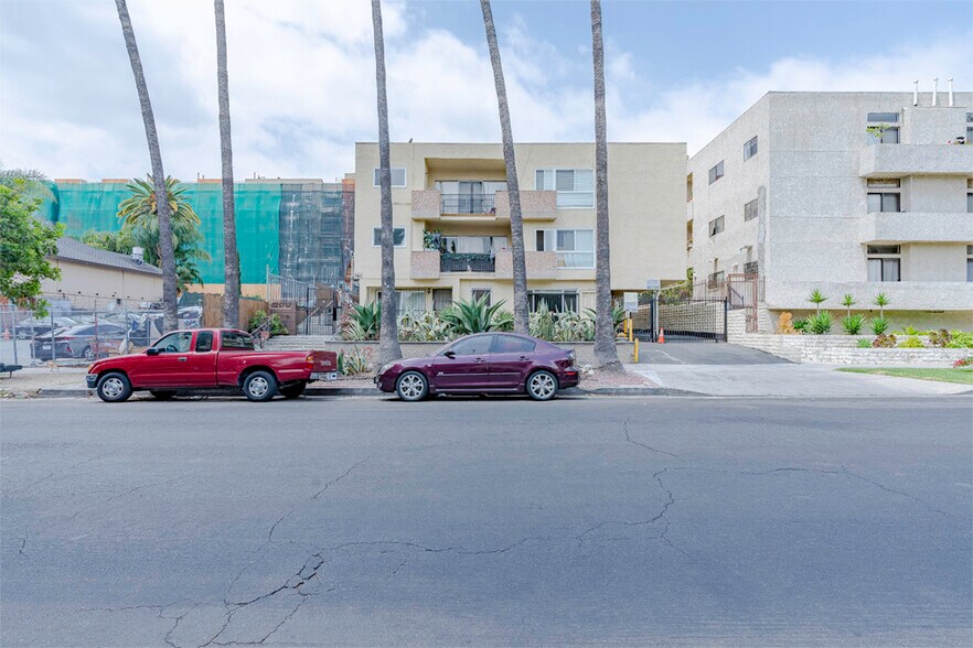 More Photos Of 741 S Hobart Blvd, Los Angeles Apartments For Sale