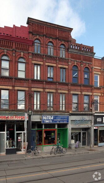 Primary Photo Of 662 Queen St W, Toronto Storefront Retail Residential For Lease