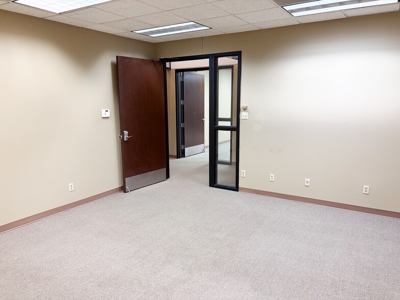 More Photos Of 4021 84th St, Lubbock Loft Creative Space For Lease