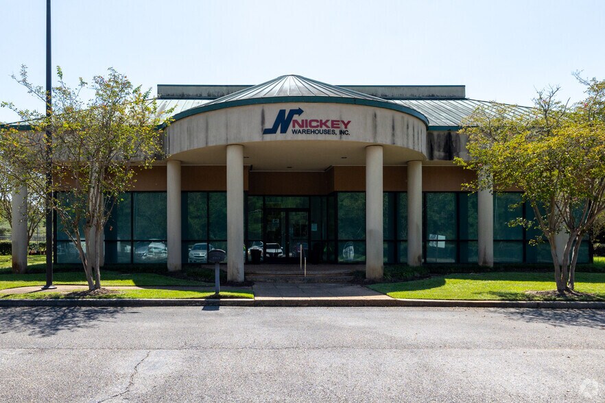 More Photos Of 4505 Commerce Blvd S, Mobile Distribution For Sale
