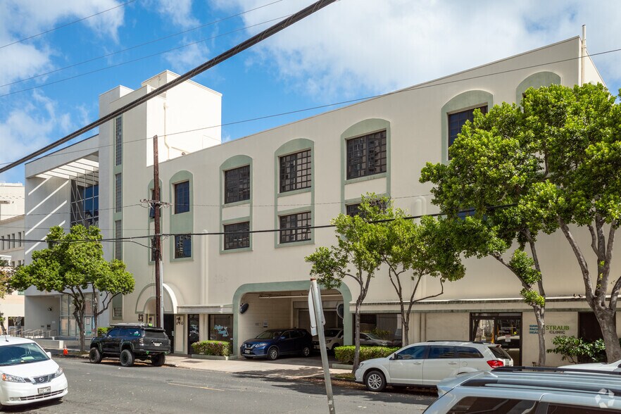 Primary Photo Of 846 S Hotel St, Honolulu Medical For Sale