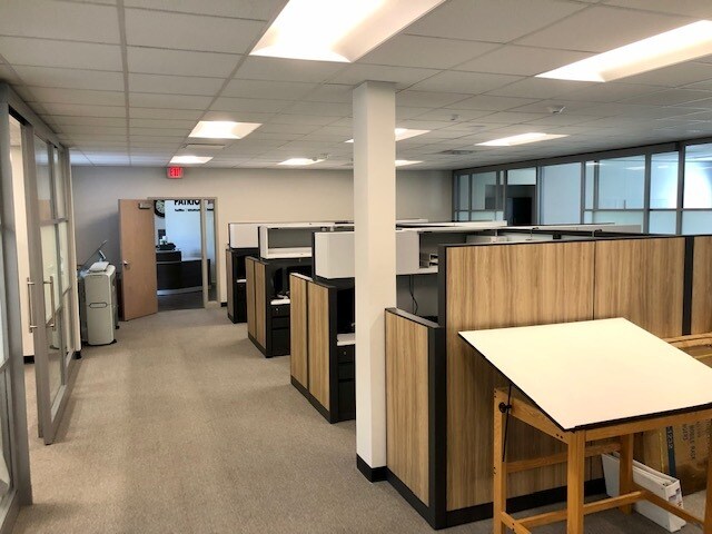 More Photos Of 3240 Ferry Landing Rd, Dunkirk Office For Lease