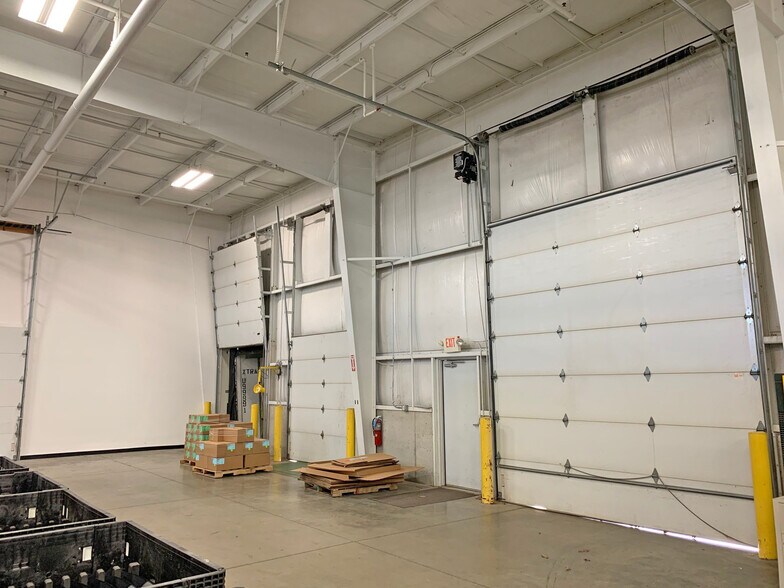 More Photos Of 950 Vitality Dr NW, Comstock Park Warehouse For Lease