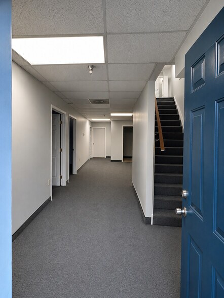 More Photos Of 5714 Industry Ln, Frederick Warehouse For Lease