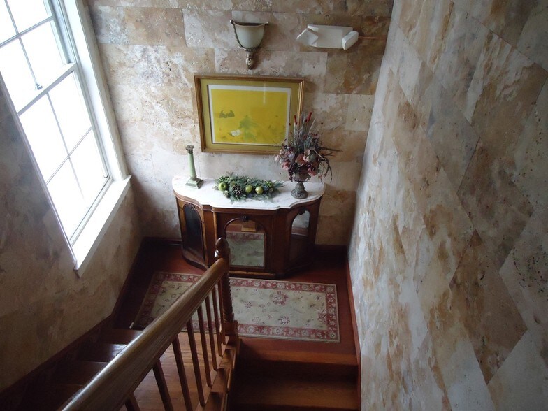 More Photos Of 936 County Line Rd, Bryn Mawr Office For Lease