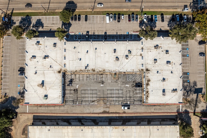 More Photos Of 1720-1780 Northwest Hwy, Garland Storefront Retail Office For Lease