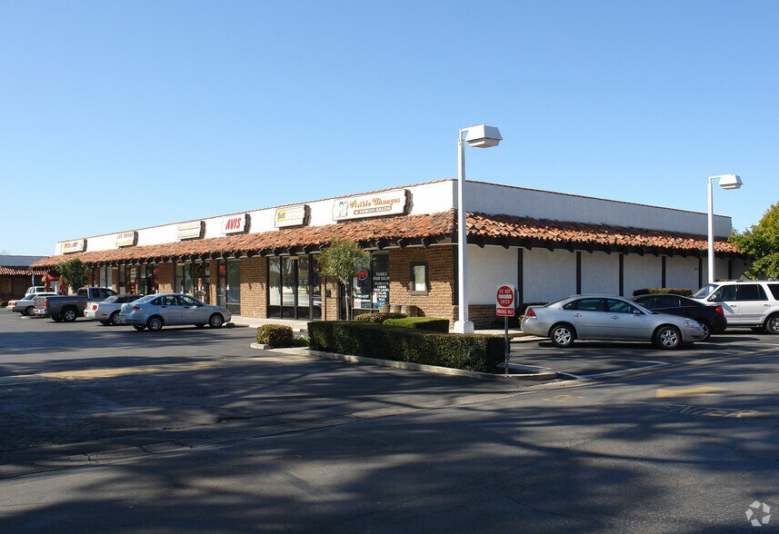 More Photos Of 431-443 Channel Islands Blvd, Port Hueneme General Retail For Sale