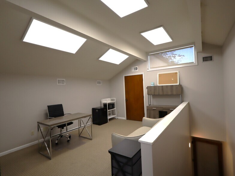 More Photos Of 4440 Merrimac Ave, Jacksonville Loft Creative Space For Lease