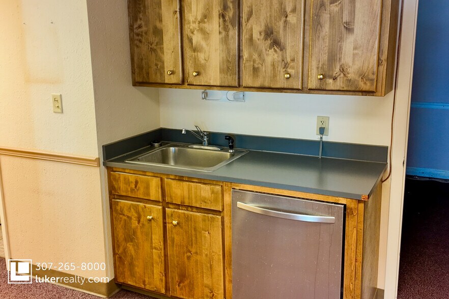 More Photos Of 5675 Chapman Pl, Casper Manufacturing For Sale