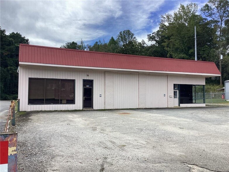 More Photos Of 540 E Church St, Jasper Auto Repair For Sale