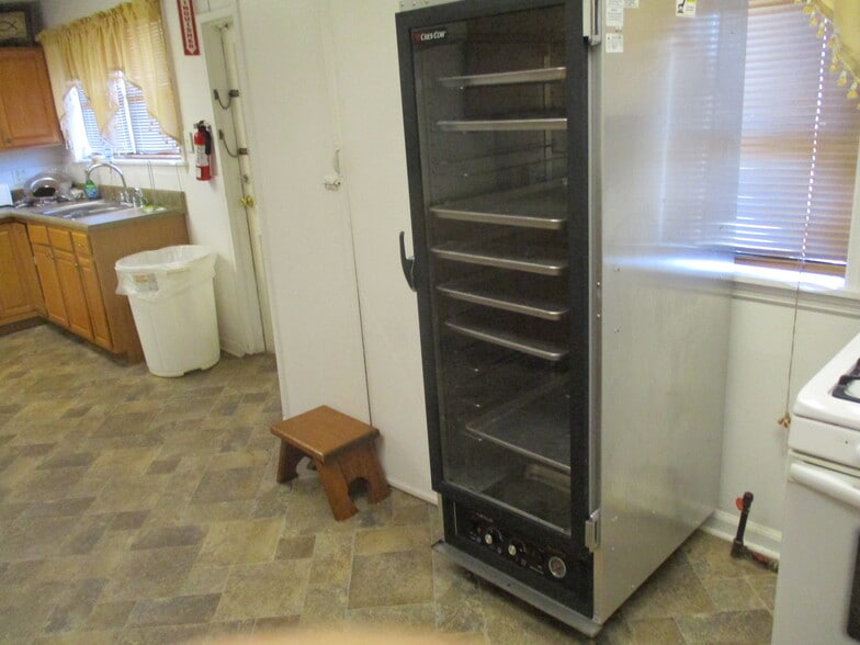 More Photos Of 1344 N 9th St, Griffin Religious Facility For Sale