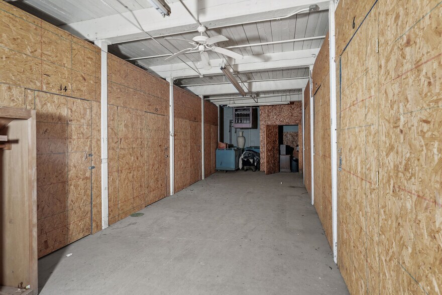 More Photos Of 45 Old Flat River, Coventry Manufacturing For Sale