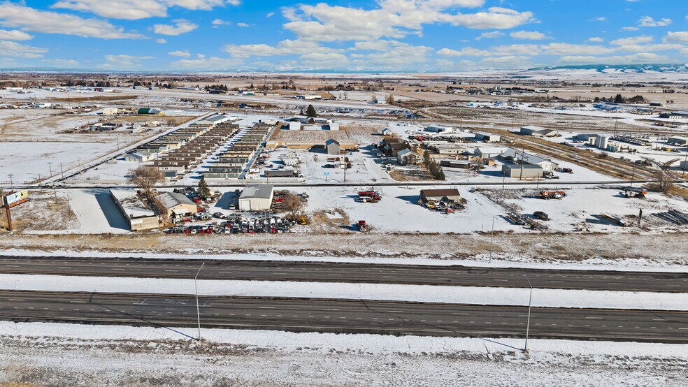 More Photos Of 2310 Trails End, Saint Anthony Specialty For Sale